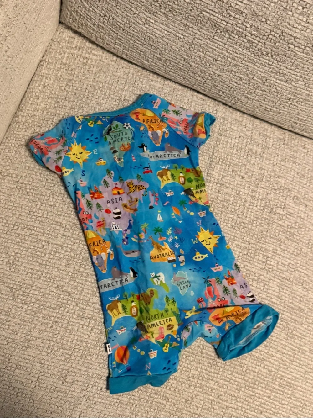 Little Sleepies Shorty Zippy 3-6m Around the World & Jurassic Jungle